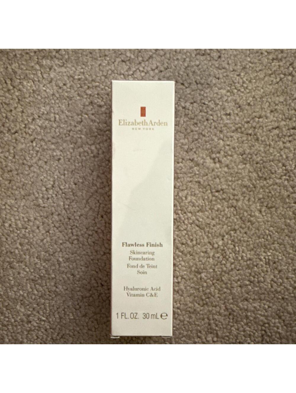 Elizabeth Arden Flawless Finish Foundation Shade 550N 1oz